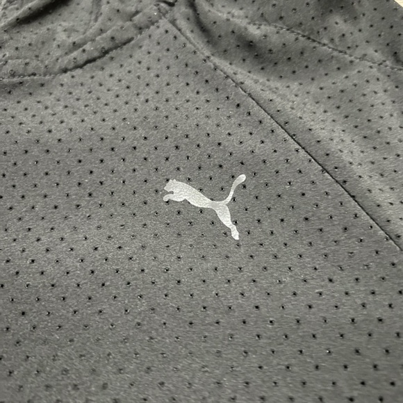 Puma Women's Training Sweater Cropped Black Medium - Picture 3 of 8